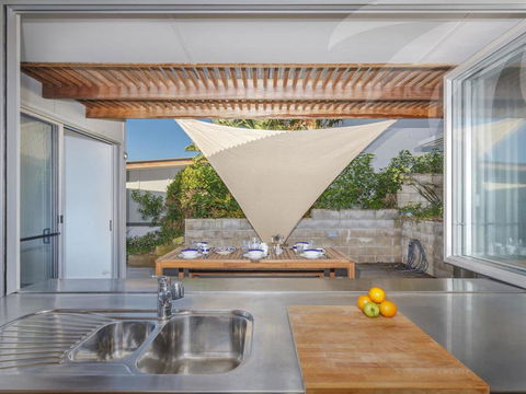 Sea Shack - Accommodation Noosa 1