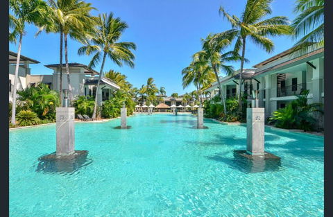 Sea Temple Port Douglas Swim Out Two Bathrooms - Direct Pool Access - Accommodation Noosa 1