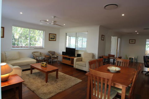 SEAMIST - Accommodation Noosa 0