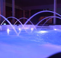 Semaphore Sea Breeze - Family Beach-Heated Pool Holiday - Accommodation Noosa