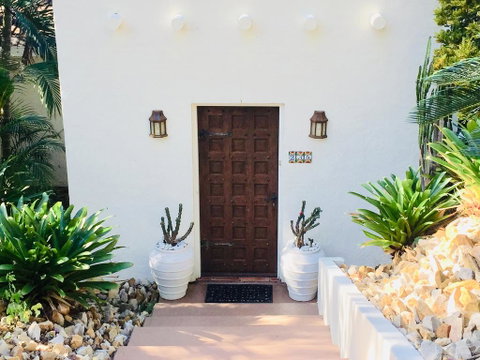 Sensom Luxury Bed And Breakfast - Accommodation Noosa 3