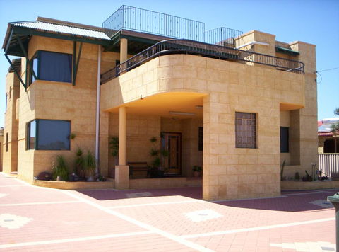Shark Bay Views B & B - Accommodation Noosa 0