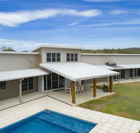 Skyline Farm House - Accommodation Noosa