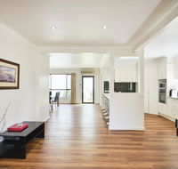Skymirror Villa - Accommodation Noosa