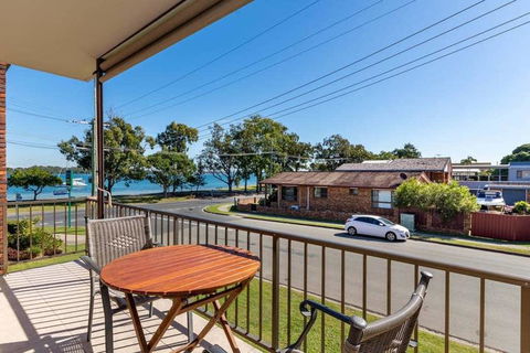 Smooth Sailing - Accommodation Noosa 0