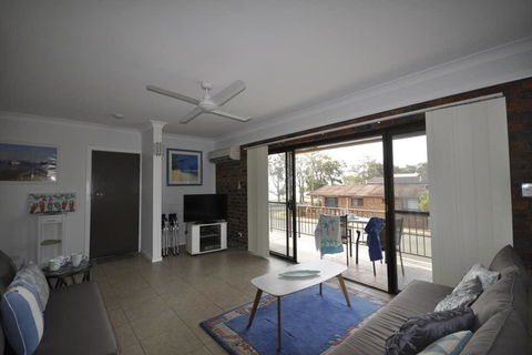 Smooth Sailing - Accommodation Noosa 3