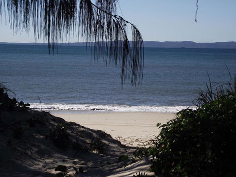 Stunning Surfside Apartment - Boyd St, Woorim - Accommodation Noosa 1