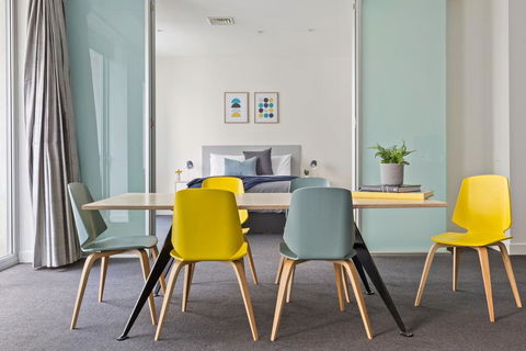 Stunning, Central Huge CBD Pad, Free WiFi, Netflix - Accommodation Noosa 0