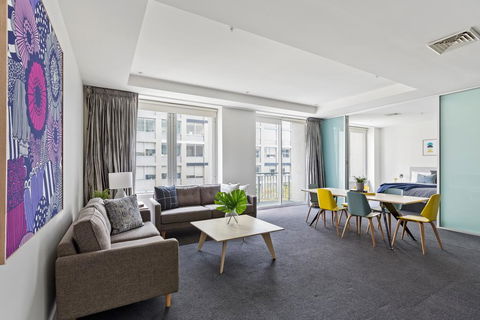 Stunning, Central Huge CBD Pad, Free WiFi, Netflix - Accommodation Noosa 1