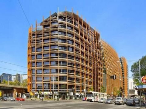 Stylish 1 Bedroom Apartment Amazing City Views - Accommodation Noosa 3