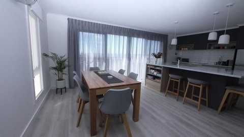 Stylish Holiday Unit - Accommodation Noosa 1