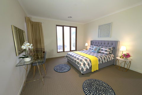 Stylish Luxe House For Big Group Near Shopping Center - Accommodation Noosa 1