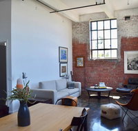 Stylish Warehouse Conversion In The Heart of Fitzroy - Accommodation Noosa