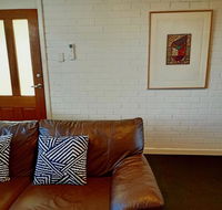 Superb 2 BR Apartment Minutes to CBD- Cen7 - Accommodation Noosa