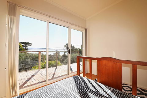 Surfside - Accommodation Noosa 2