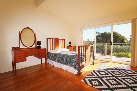 Surfside - Accommodation Noosa 3