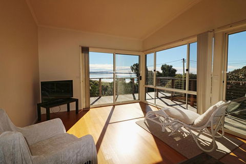 Surfside - Accommodation Noosa 0
