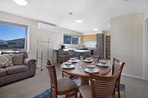 T-Bar On Twynam - Accommodation Noosa 1