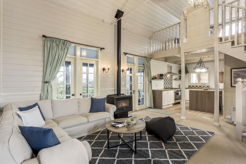 Frankford TAS Accommodation Noosa