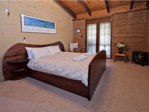 Tea Tree - Accommodation Noosa 3