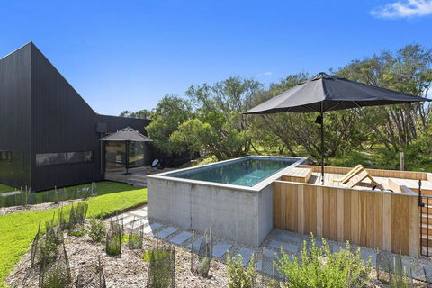 THE BATCH - St Andrews Beach - Accommodation Noosa 0