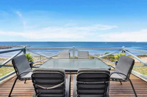 The Beach House - Point Turton - Accommodation Noosa 0