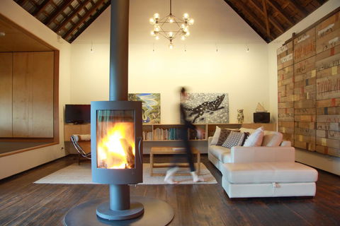 BIG.SHED.HOUSE - Accommodation Noosa 0