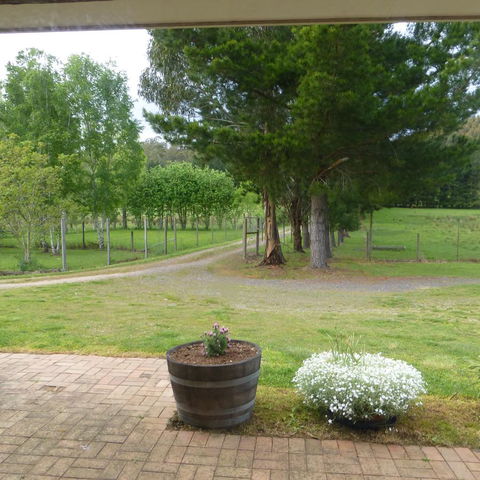 Quamby Pines Chalet - Accommodation Noosa 24