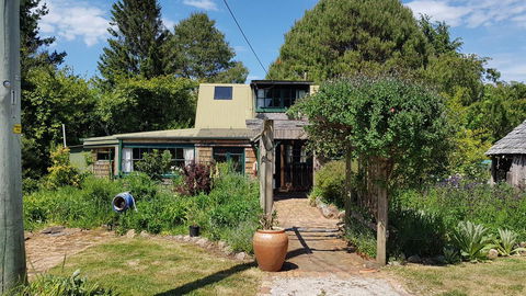 Whispering Hills Retreat - Accommodation Noosa 1