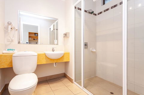 Beachfront Bicheno - Accommodation Noosa 3