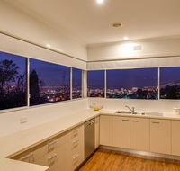 City Lights - Accommodation Noosa