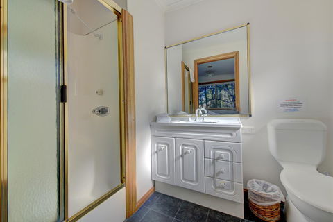Freycinet Sanctuary 4 - Accommodation Noosa 9