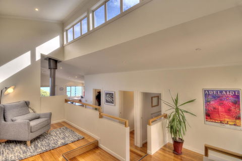 The Strand ~ On The Edge Of The Beach - Accommodation Noosa 7