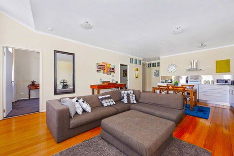 Launceston CBD Abode - Accommodation Noosa 3