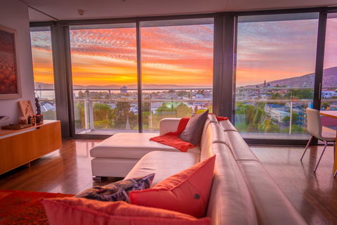 Avalon City Retreat - Accommodation Noosa 19