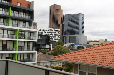 Poplar Box Hill Apartment - Accommodation Noosa 1