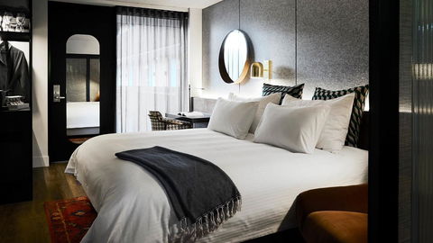 Zagame\'s House - Accommodation Noosa 0