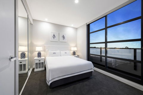 The Hamptons Apartments - St Kilda - Accommodation Noosa 4