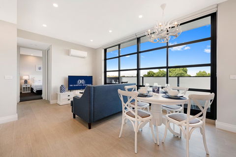 The Hamptons Apartments - St Kilda - Accommodation Noosa 2