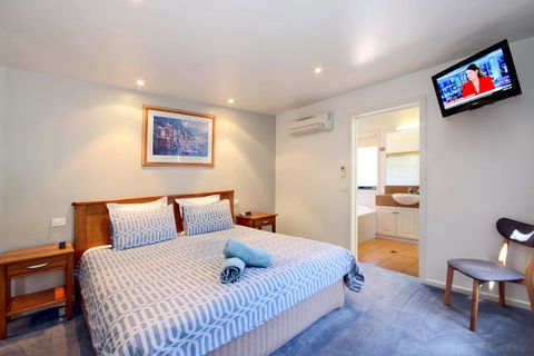 Anchorage Motel & Villas Lorne - Accommodation Noosa 2