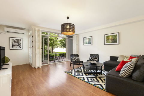 Melbourne Luxury Paradise - Accommodation Noosa 2