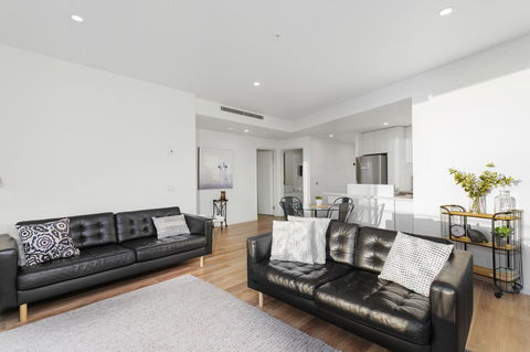 Waterfront Melbourne Apartments - Accommodation Noosa 40