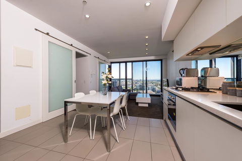 Amazing Accommodations: Vogue - Accommodation Noosa 40