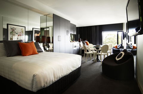 The Cullen Melbourne - Art Series - Accommodation Noosa 16