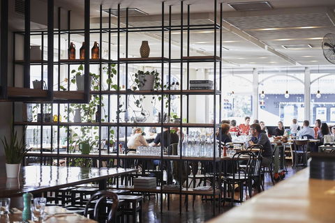 Plough Hotel - Accommodation Noosa 17