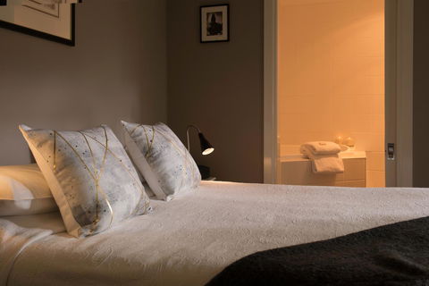 Athelstane House - Accommodation Noosa 30