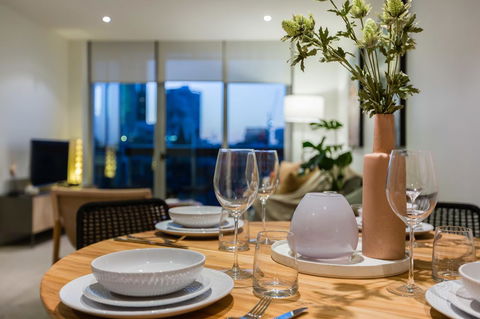 Auguste, Melbourne CBD Private Accommodation With Parking - Accommodation Noosa 12