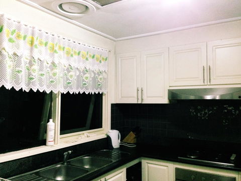 Doncaster Westfield Home Stay - Accommodation Noosa 10