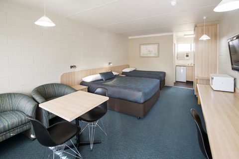 Box Hill Motel - Accommodation Noosa 2
