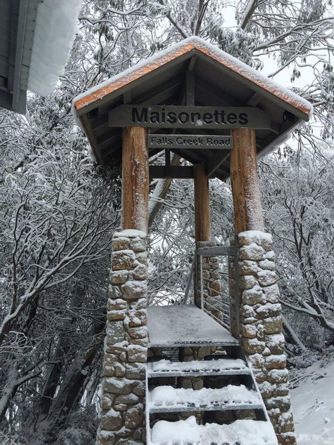 Maisonettes Falls Creek - Accommodation Noosa 1